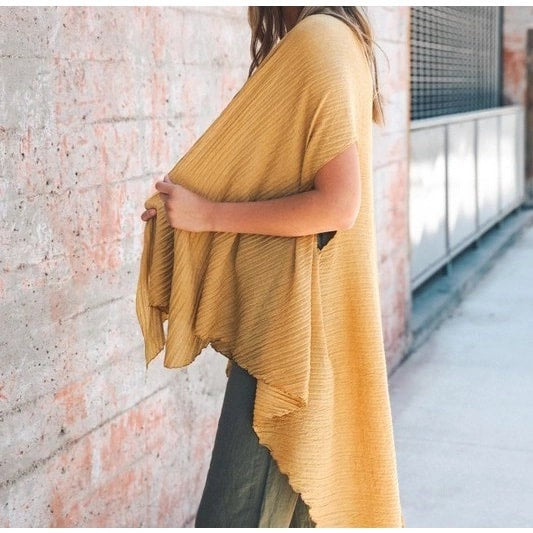 Lightweight Pleated Vest